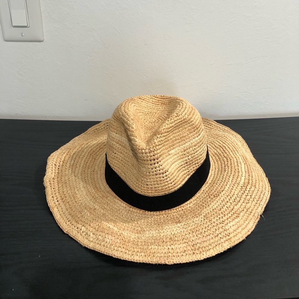 Madewell wide-brim straw hat, size S/M, never worn, tan, elegant looking.
